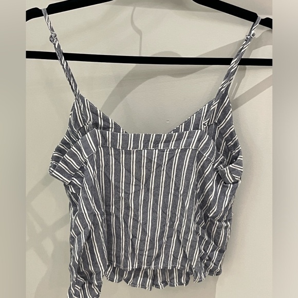 Garage Blue Tank - Picture 5 of 5